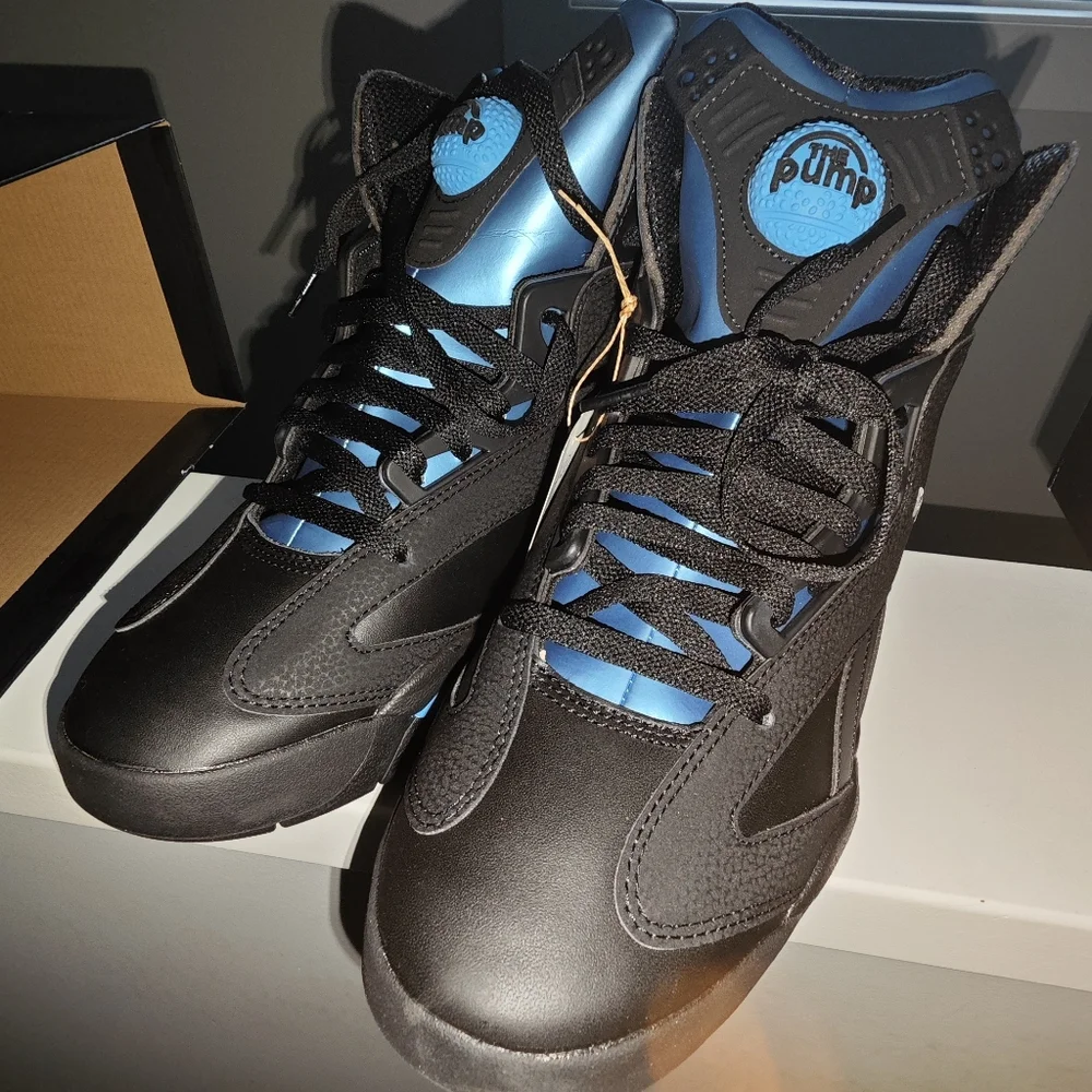men's Reebok Shaq Attaq sneakers in the Core Black/Azure/Footwear White colorway - Picture 5 of 14